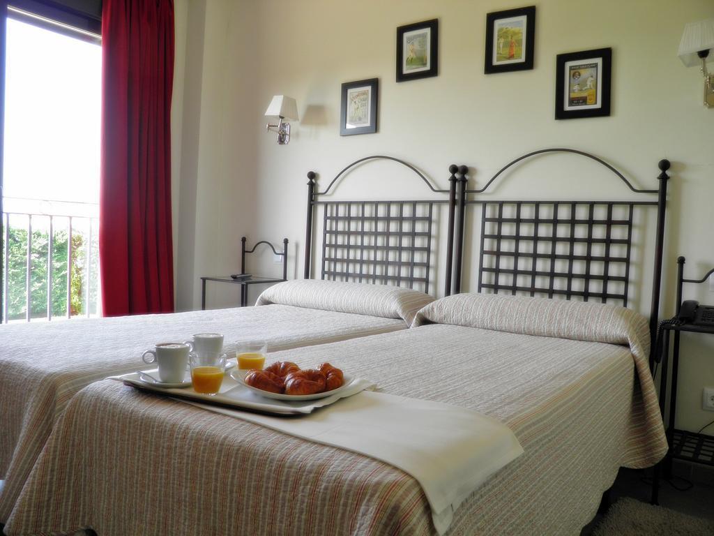 Hotel El Rondon Cebreros Extérieur photo